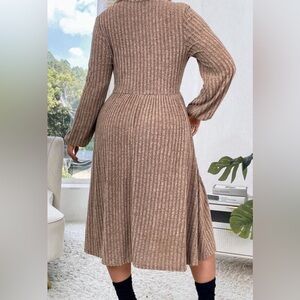 Elegant knitted long sleeve dress maxi woman outfit 
V- Neck